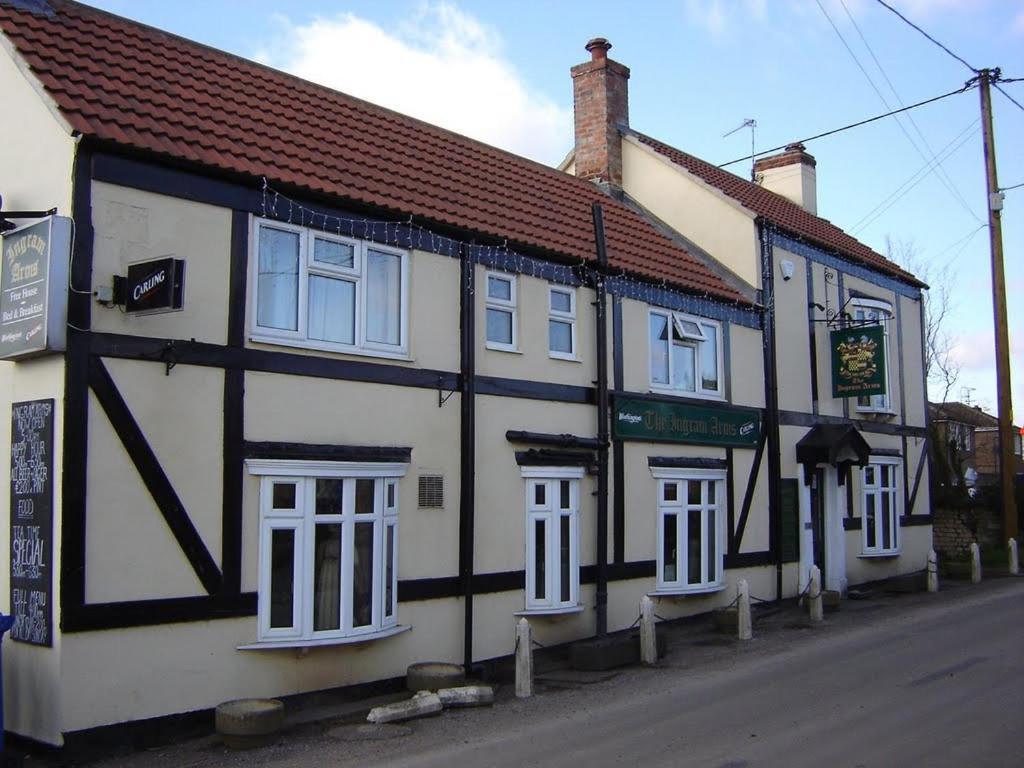 The Ingram Arms Hotel Laughton  Buitenkant foto